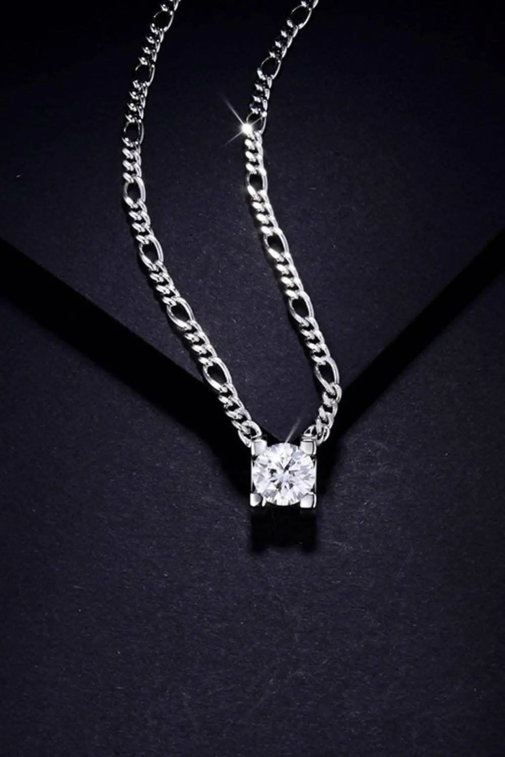 Elegant 2 Carat Moissanite Necklace - Love Salve